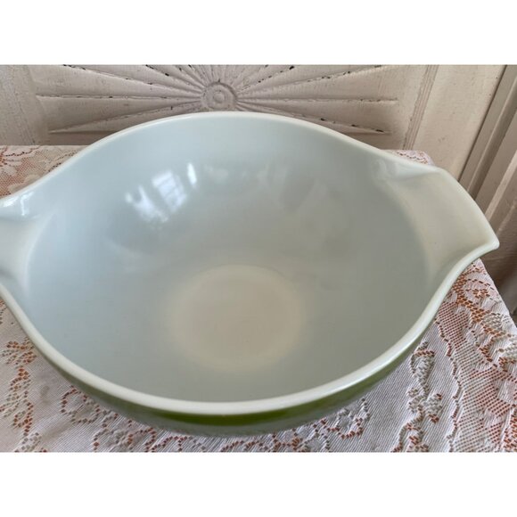 Vintage 1950s Pyrex 4 Qt Cinderellla Mixing Bowl #444 Solid Green - Picture 7 of 11